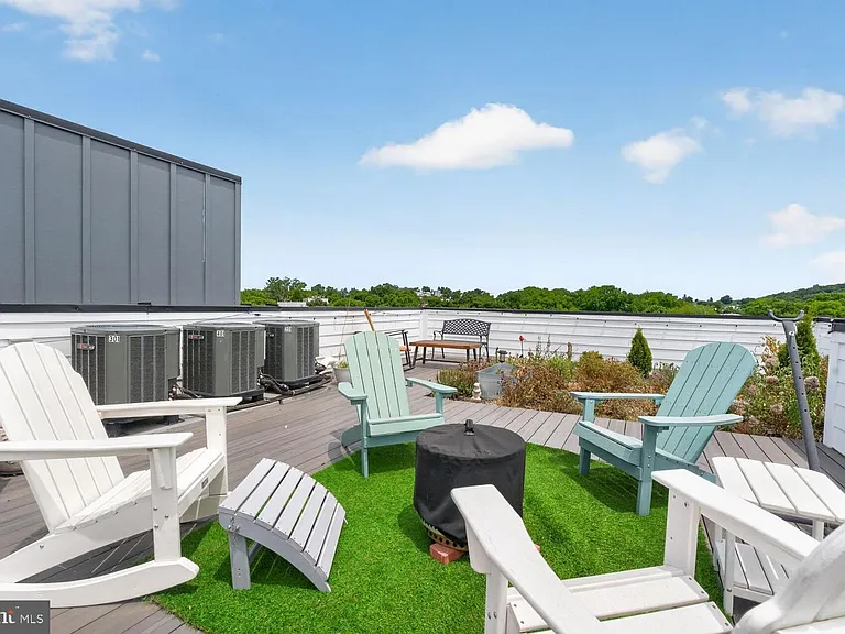 1102 Staples St NE #301 — Photo 20