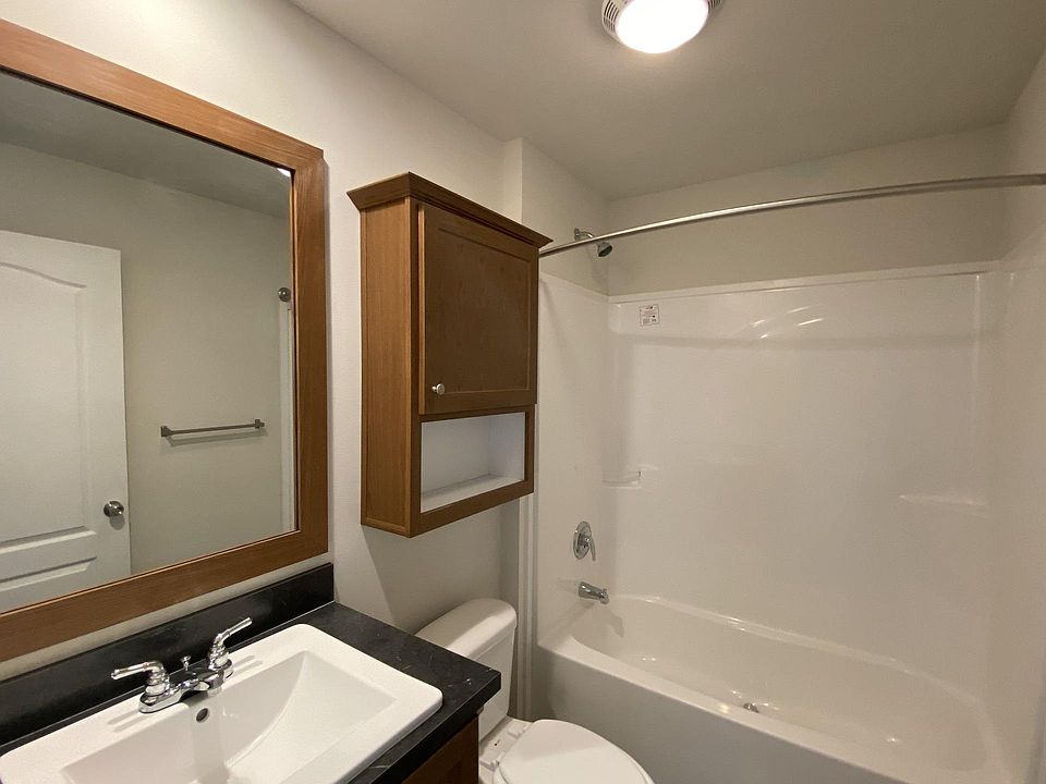 2nd image of 453 Buchanan Dr #453
