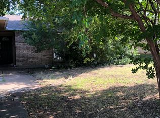 7435 Sandhurst Ln N, North Richland Hills, TX 76182