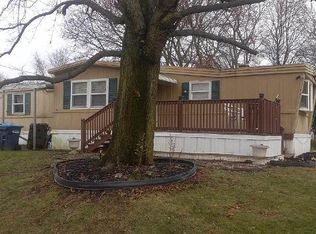 5 Meadowlark Dr, Avon, NY 14414