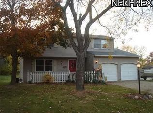 821 Ridgeview Dr, Medina, OH 44256