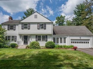 81 Hunter Dr, West Hartford, CT 06107