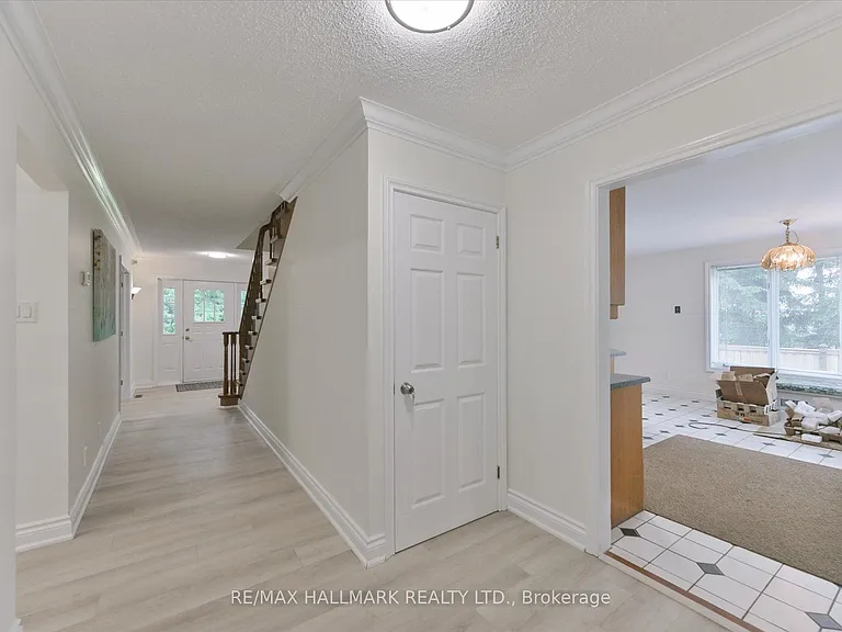 13918 Leslie St E — Photo 6