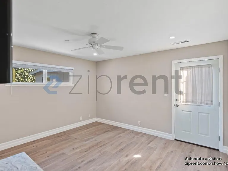 1729 Laine Ave #2 — Photo 6