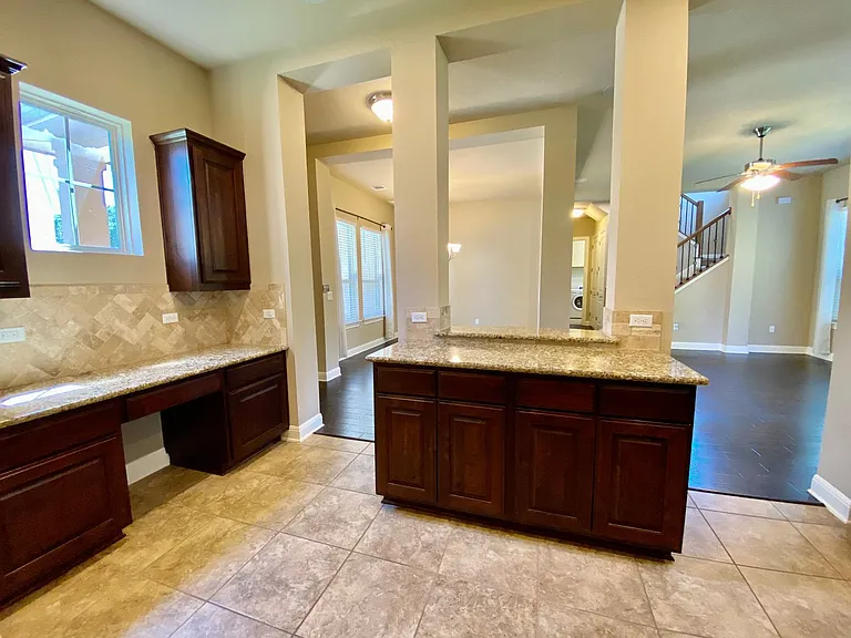 12437 Gray Camlet Ln — Photo 11