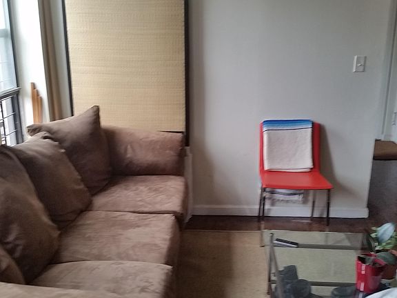 2nd image of 928 Myrtle Ave APT 8