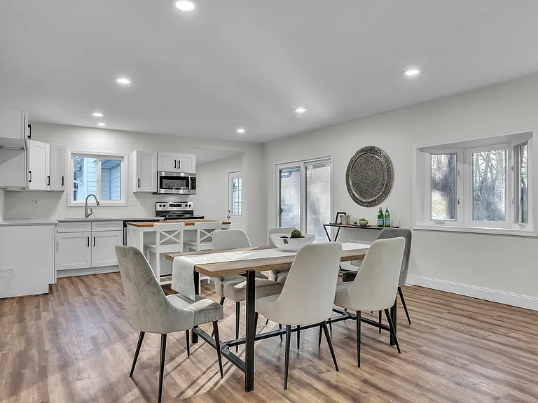 8165 Leonard Dr — Photo 17