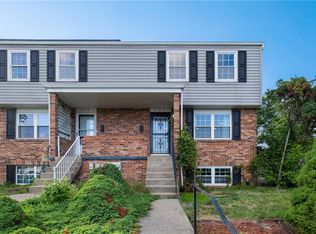 565 Indus St, Pittsburgh, PA 15207