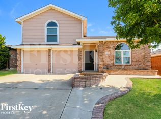 10208 Dawson Trl, Fort Worth, TX 76108