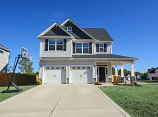 400 Anchor Hitch Ct, Sneads Ferry, NC 28460