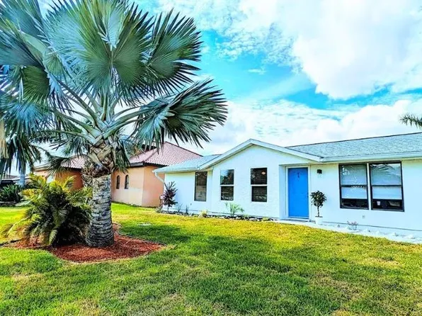 18686 Van Nuys Cir, Pt Charlotte, FL 33948