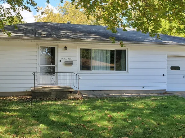 1605 S Grove St, Urbana, IL 61801