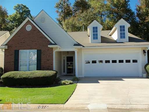1st image of 1016 Pinehurst Dr