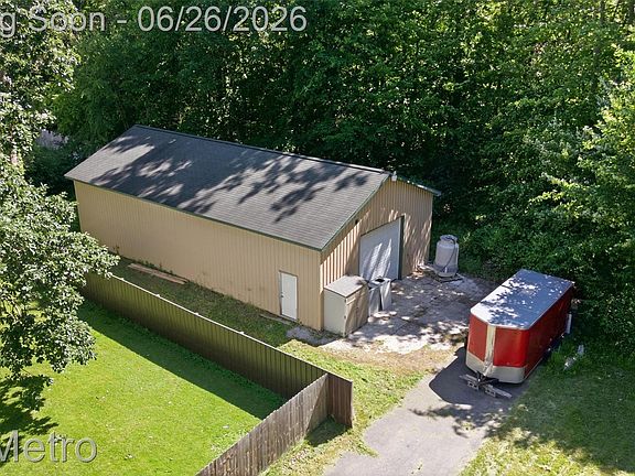 3rd image of 22733 Sumpter Rd