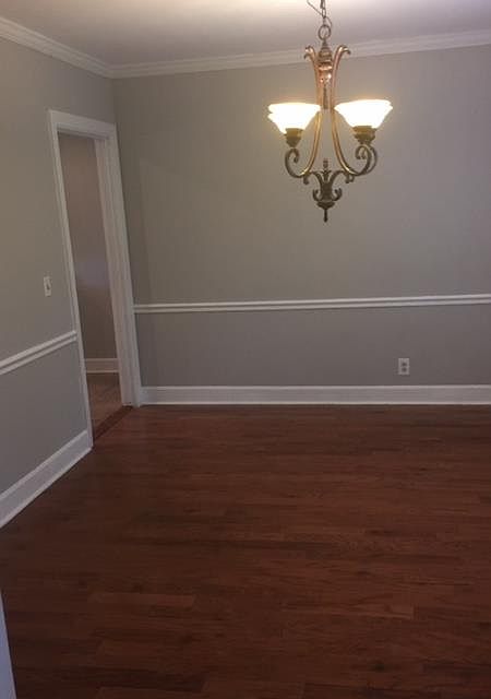 2nd image of 123 Cottonwood Cir