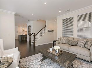 18822 Roxbury Ln, Huntington Beach, CA 92648