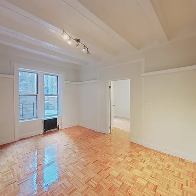 Rented by New York Residence | media 18