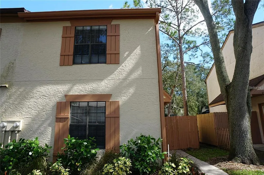 2 bed, 2.5 bath, 1120 sqft, $1,950 — Photo 3