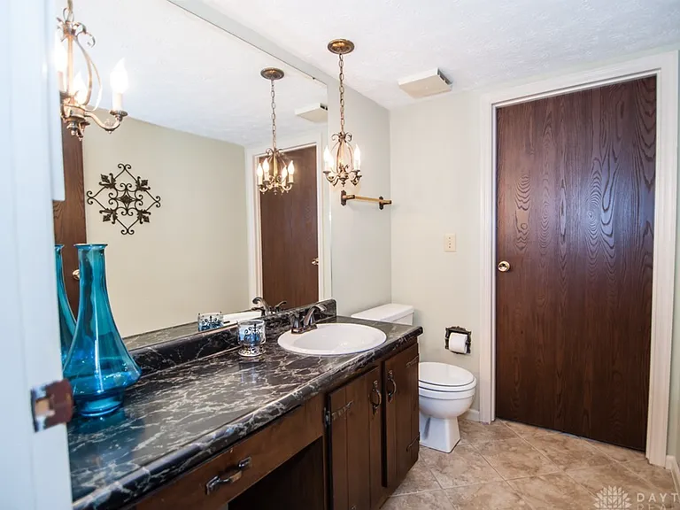 9026 S Normandy Ln — Photo 15