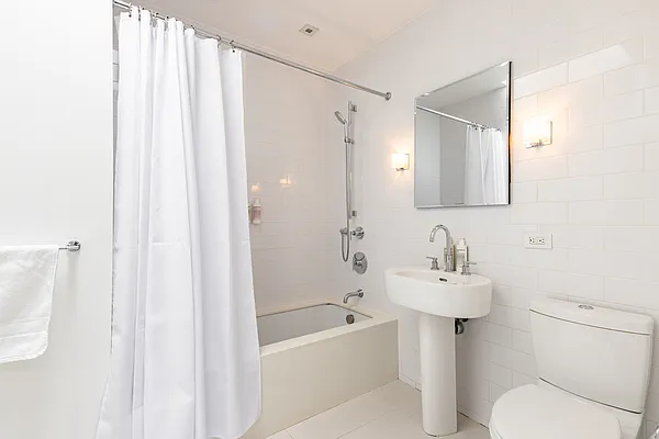 Rented by Rove Travel LLC | media 27