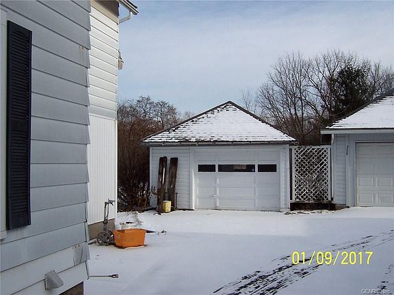 2nd image of 123 McKinstry St