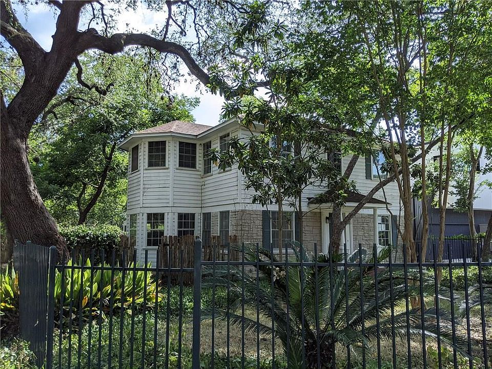 2nd image of 3207 Bonnie Rd