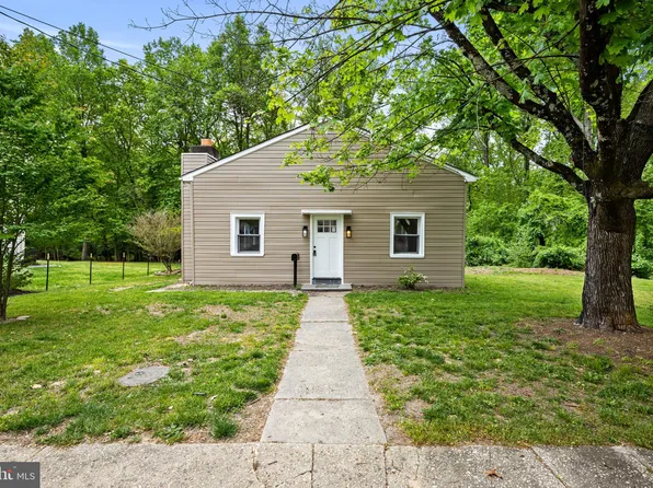 168 Silver Lake Dr, Clementon, NJ 08021