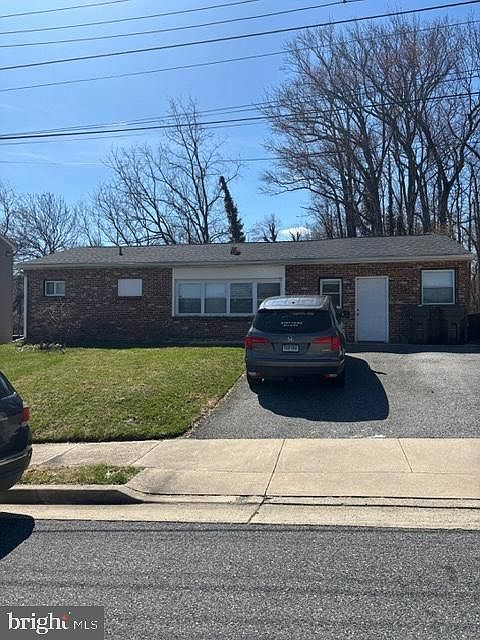 1st image of 5 Terry Ln