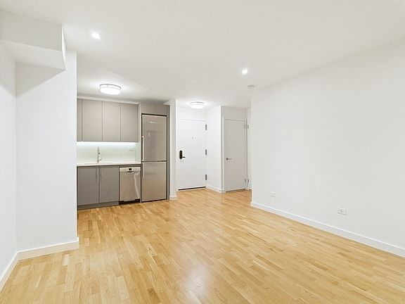 5th image of 150 Ludlow St #2E