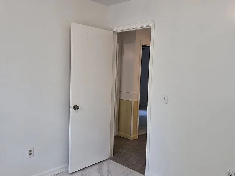 531 Ashmore Rd — Photo 23