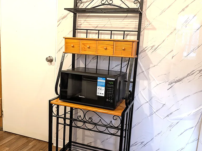 9404 Wrought Iron Ct — Photo 17
