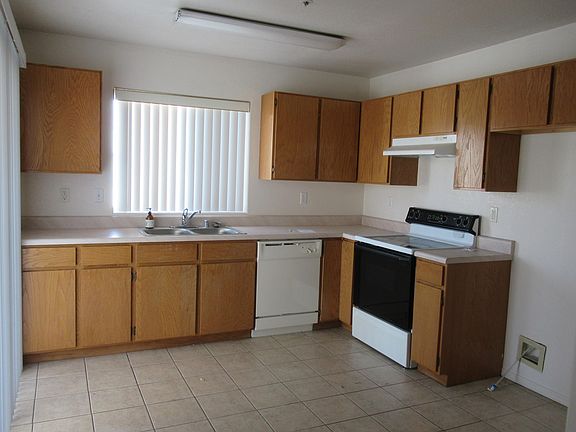 5th image of 2865 Palisades Dr Unit 102