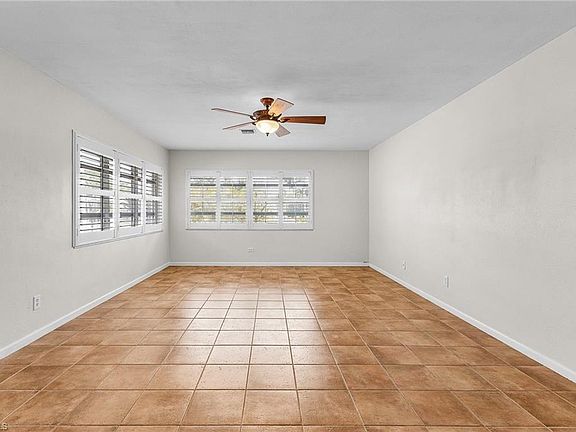 5th image of 1560 Maravilla Ave