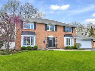 1724 S Thompson Dr, Wheaton, IL 60189