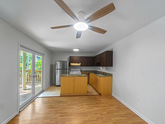 4th image of 3204 Harriet Ave