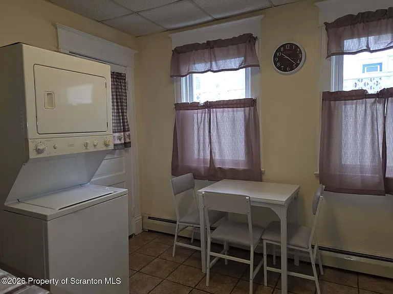 1706 E Gibson St — Photo 12