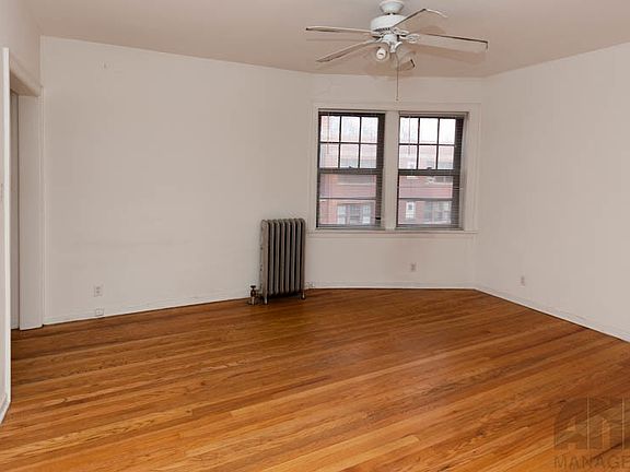 2nd image of 734 W Aldine Ave Al 40/3W