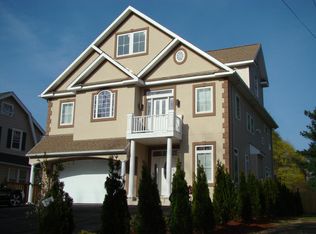 364 Highland Ave, Norwalk, CT 06854
