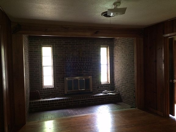 3rd image of 311 Pecasn Street