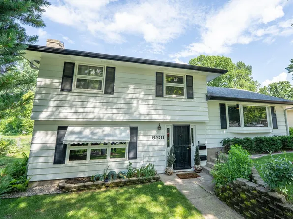 6331 Monroe St NE, Fridley, MN 55432