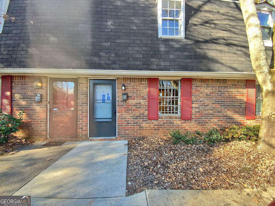 1st image of 3802 Parklane Dr