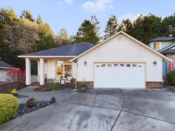 2105 Ardagh Ct, Eureka, CA 95503