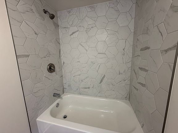 5th image of 446 Faulkner Ave APT 3