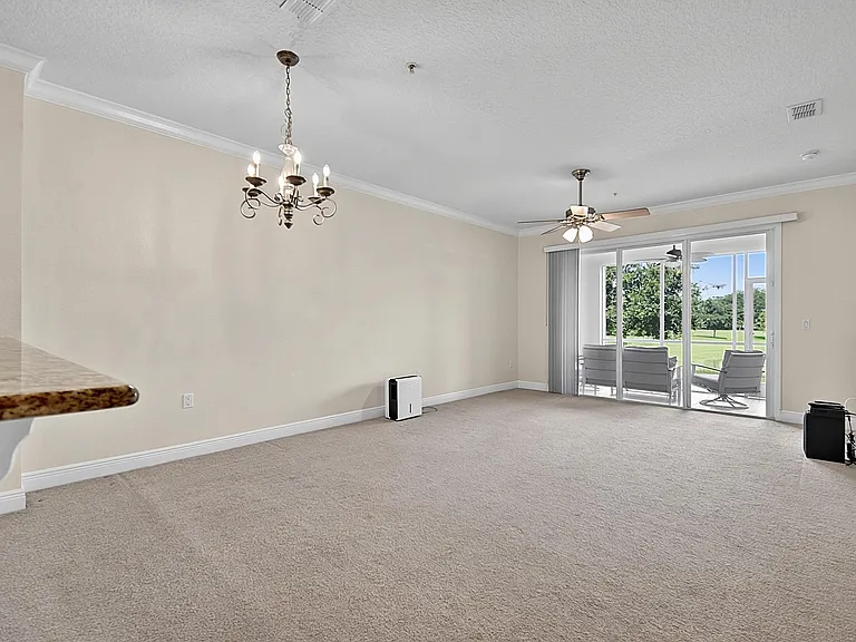 75 Riverview Bnd S #1614 — Photo 11
