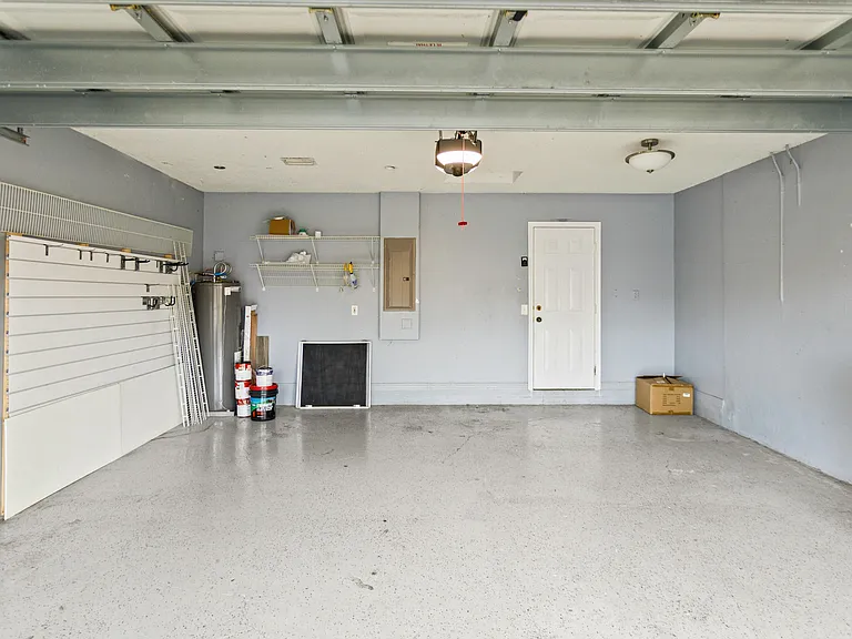 1071 Bluewood Ter — Photo 39