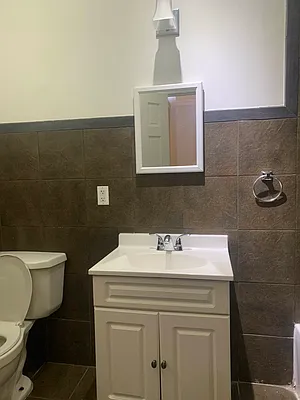 Rented by Real Broker NY LLC | media 9