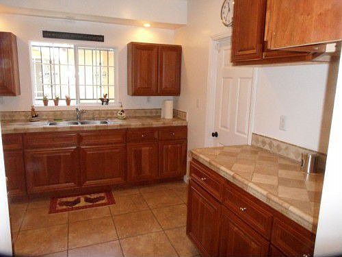 5th image of 3621 S Gramercy Pl