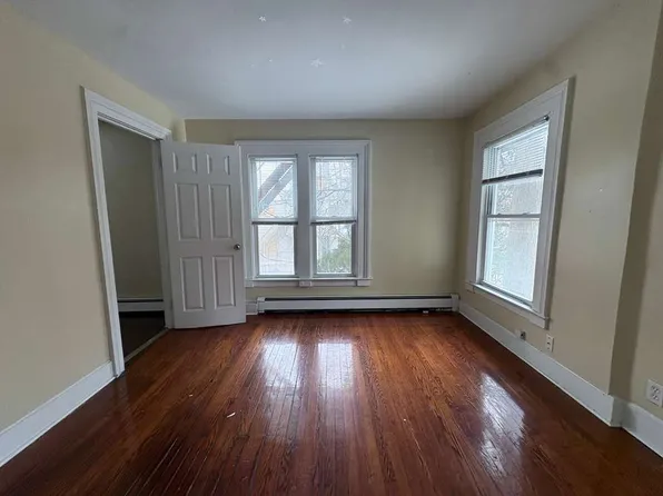 122 Derby Ave, New Haven, CT