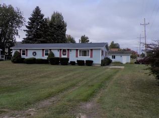 106 3rd Ave, Tawas City, MI 48763