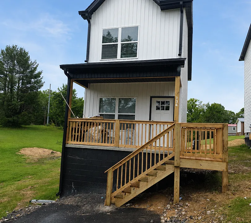134 Stone Dr